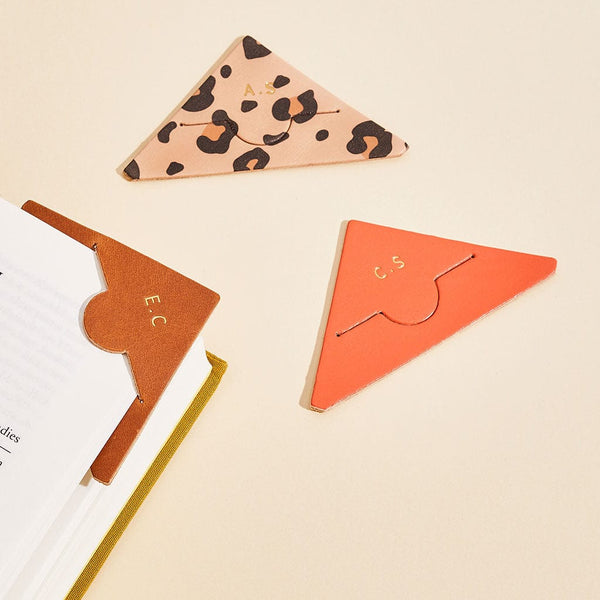 Personalised Leather Corner Bookmark sbri